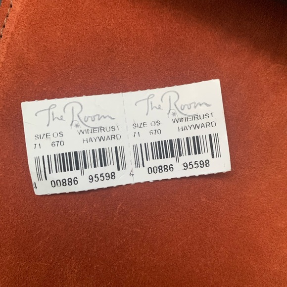 Hayward Suede crossbody bag - Picture 9 of 10